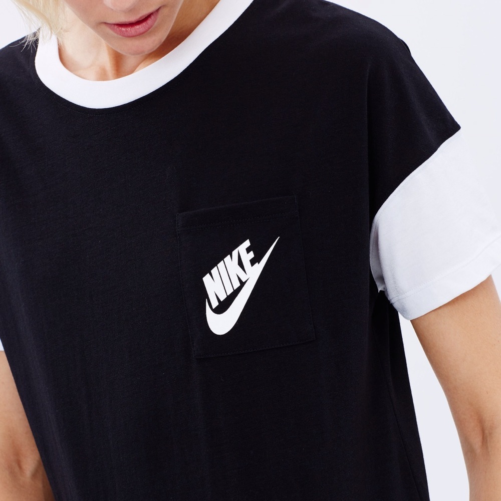 Nike Signal Colorblock Tee - Picture 2 of 4